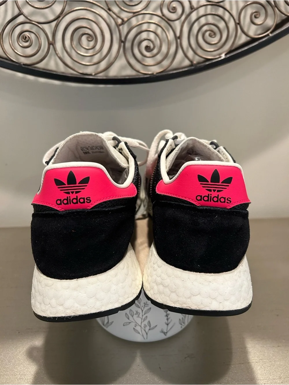 Adidas Originals Marathon Tech sneakers (ART G27419), Men's 9.5 - Picture 5 of 7